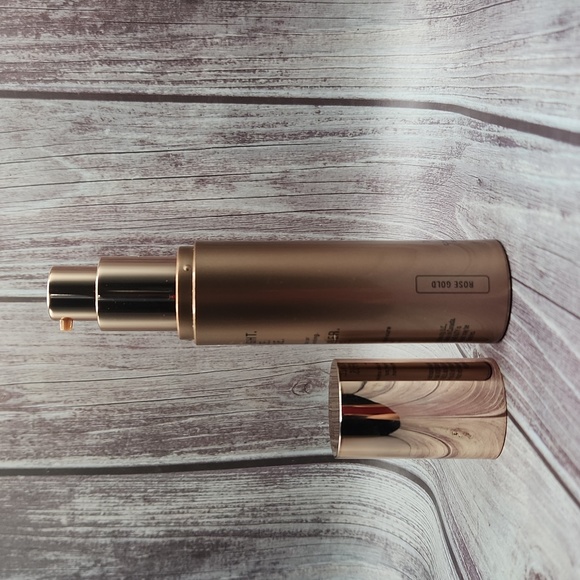 JLO BEAUTY By (Jennifer López) That Star Filter Complexion Booster 1oz** - Picture 3 of 3